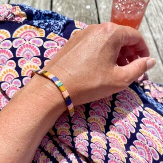 armbånd med tila-perler, glasperler med forgyldt sterlingsølv