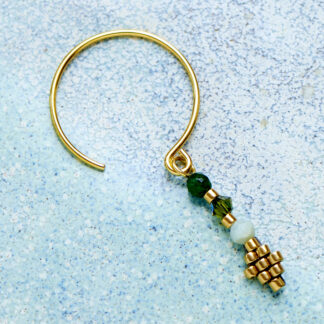 Håndlavede, unikke smykker med delicaperler, øreringe med sten og perler. Forgyldt sølv og guldbelagte perler